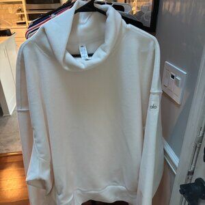Alo Hazy Mockneck Fleece – Ivory – L- BNWT – Hard to Find Color